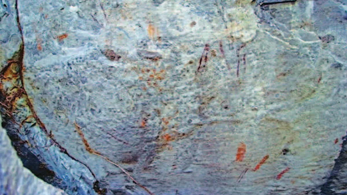 Fotos de grafismos encontrados no sítio arqueológico Gruta do Seichú.